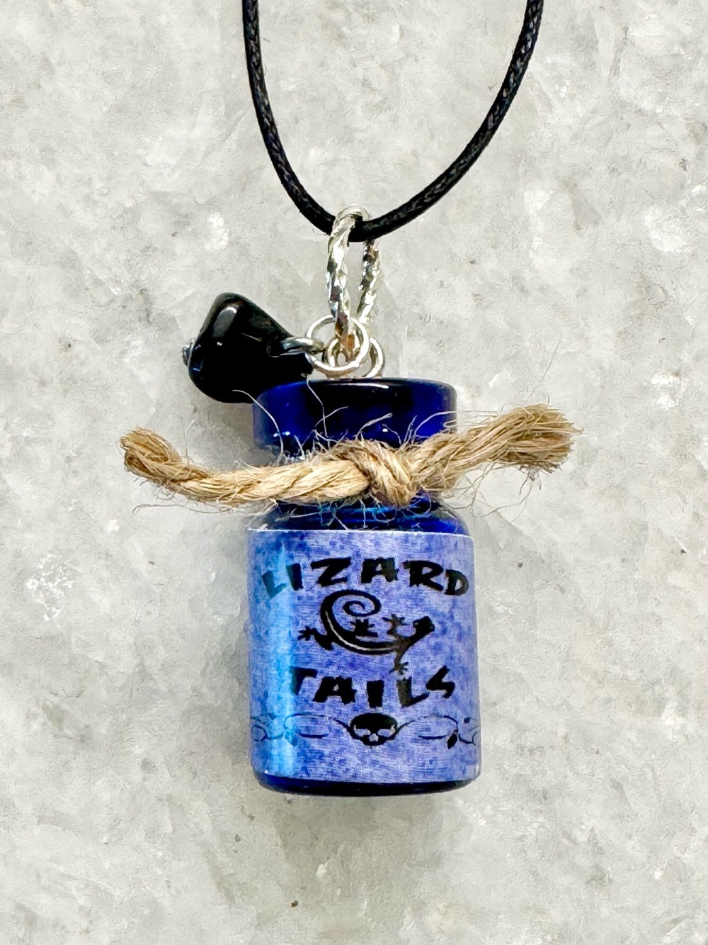 New Witch's Lizard Tails Acrylic Potion Bottle Halloween Necklace w/ Tourmaline